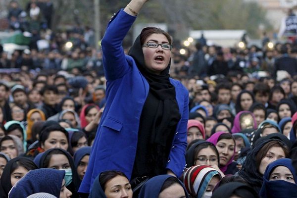 بررسی موفقیت‌ها و شکست‌ها در رویکرد کمکی فمینیستی لیبرال ها در افغانستان